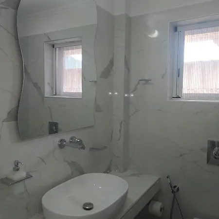 Jenny Daire Nydri (Lefkada)